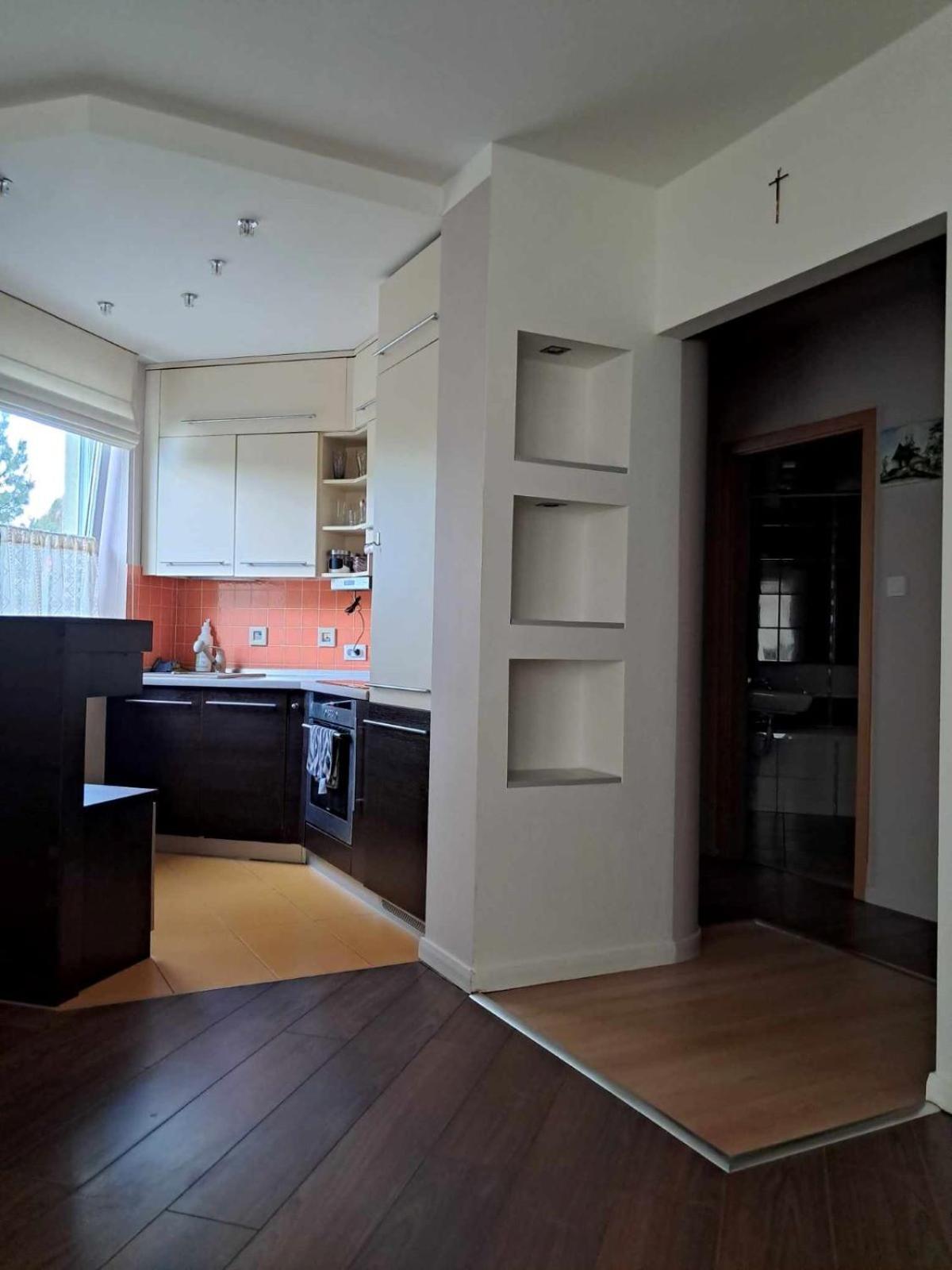 Julia 1-4 Os Parter Balkon Garaz Westerplatte * Kielce