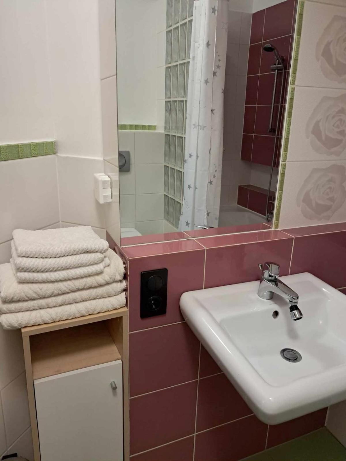 Julia 1-4 Os Parter Balkon Garaz Westerplatte *